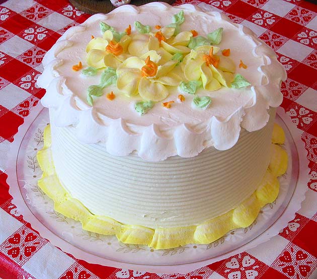 White With Lemon Cake